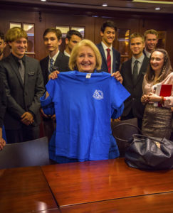 Melanne Verveer with a MMS shirt